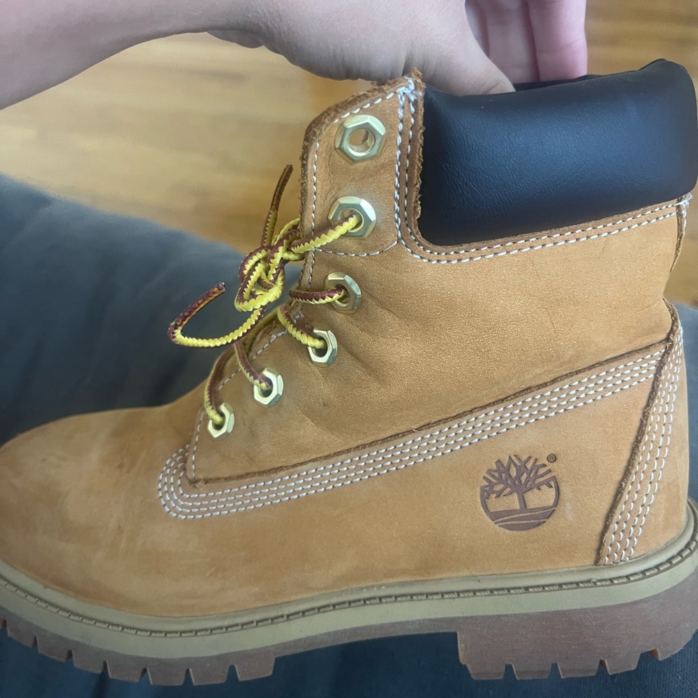 Size 4 timberland boots